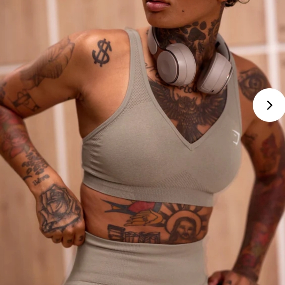 BNWT Gymshark Vital Seamless 2.0 V Neck Sports Bra